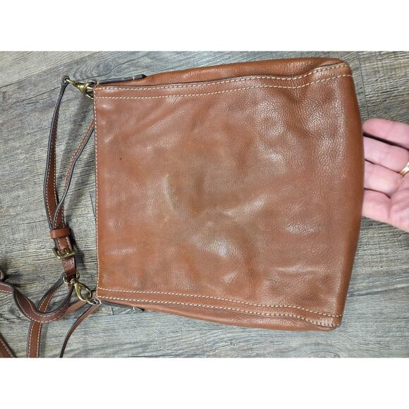 FOSSIL Crossbody Bag Handbag Purse Tan Leather Saddle Bag Vintage Brown - Picture 3 of 7